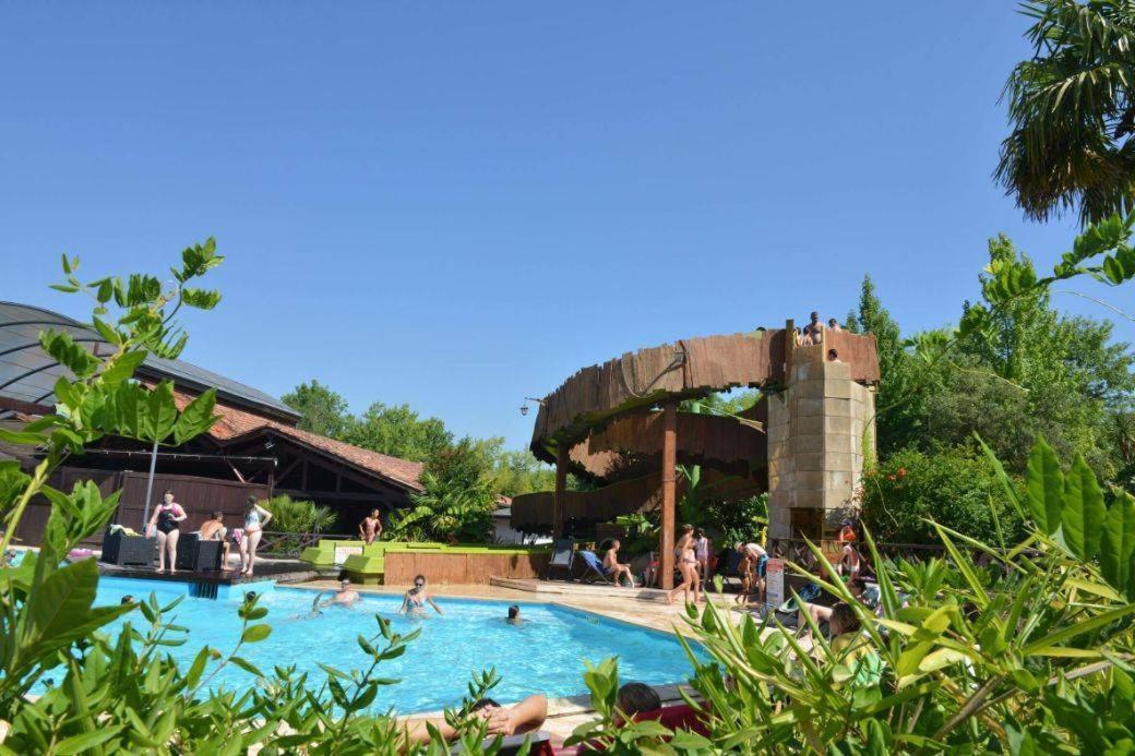 Kampaoh Mezos Hotel Exterior foto